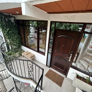 Apartment Nat!va 301